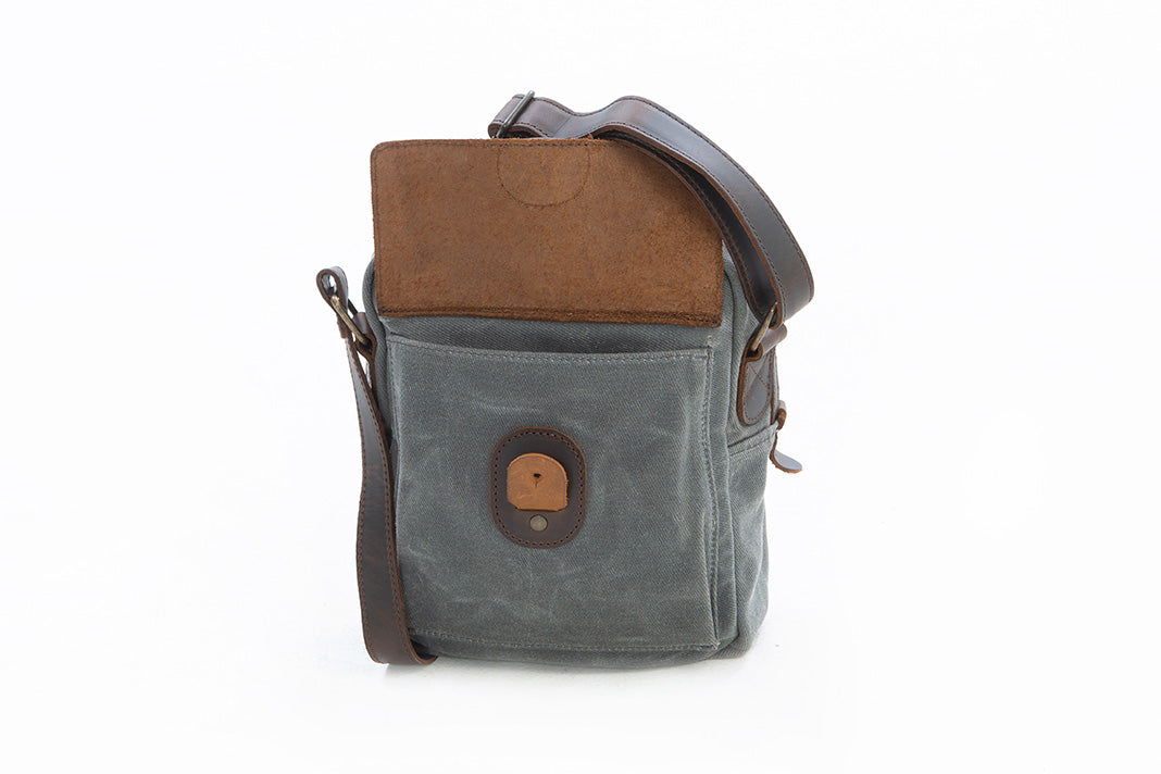 Cloth satchel